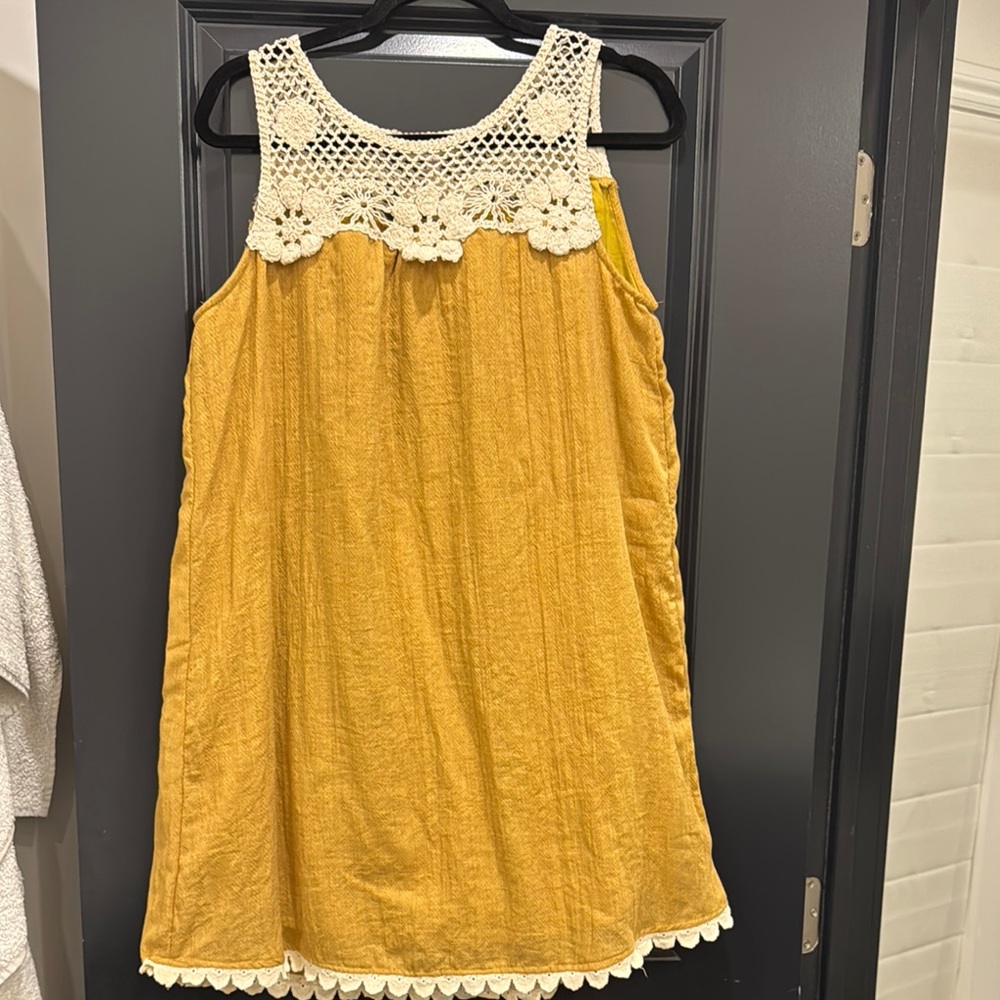 Hayden Yellow and Cream Sleeveless Sundress